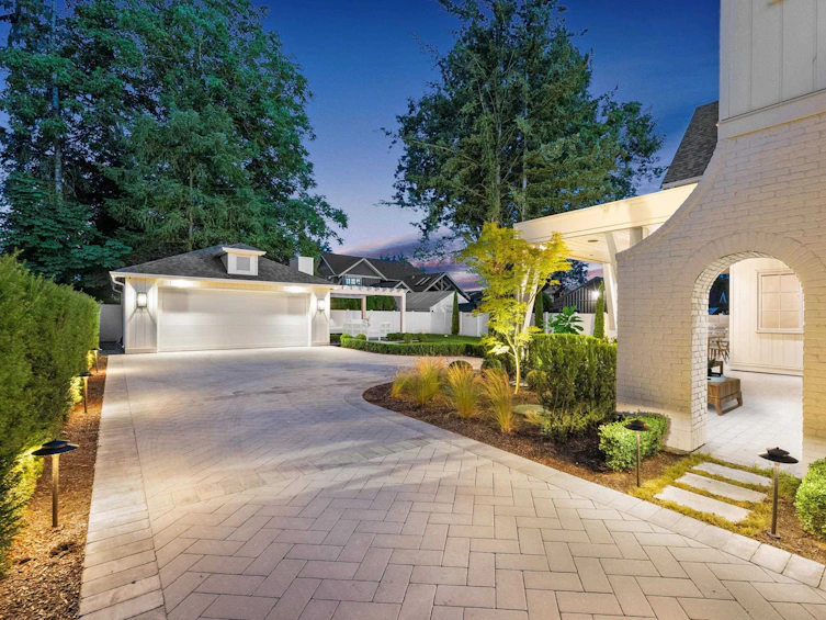 8884 Bartlett Street, Langley, BC - 3