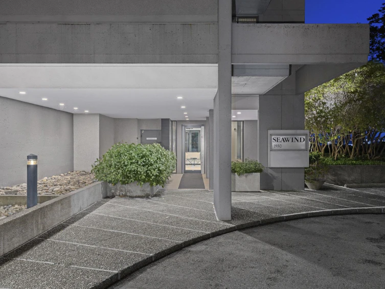 302-1930 Bellevue Avenue, West Vancouver, BC, V7V 1B5 - 27