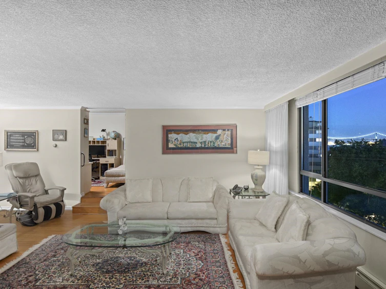 302-1930 Bellevue Avenue, West Vancouver, BC, V7V 1B5 - 2