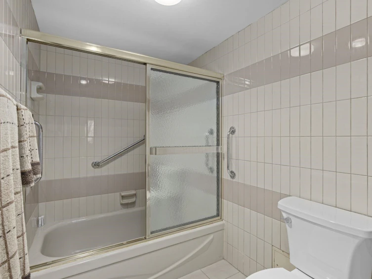 302-1930 Bellevue Avenue, West Vancouver, BC, V7V 1B5 - 22