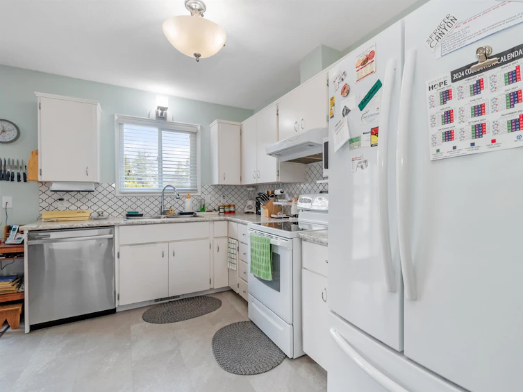 555 Fort Street, Hope, BC, V0X 1L0 - 39