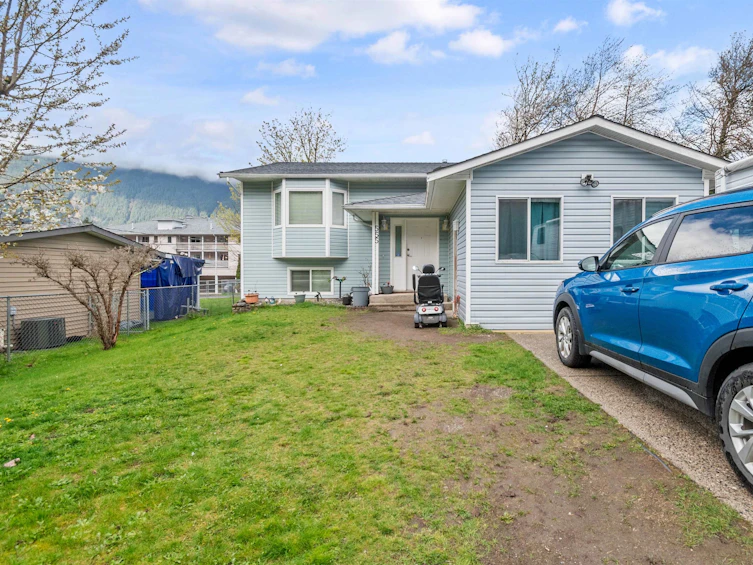 555 Fort Street, Hope, BC, V0X 1L0 - 4