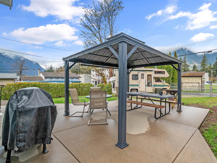 555 Fort Street, Hope, BC, V0X 1L0 - 18