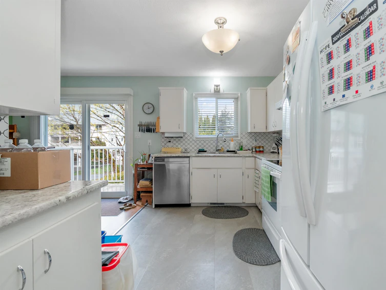 555 Fort Street, Hope, BC, V0X 1L0 - 30