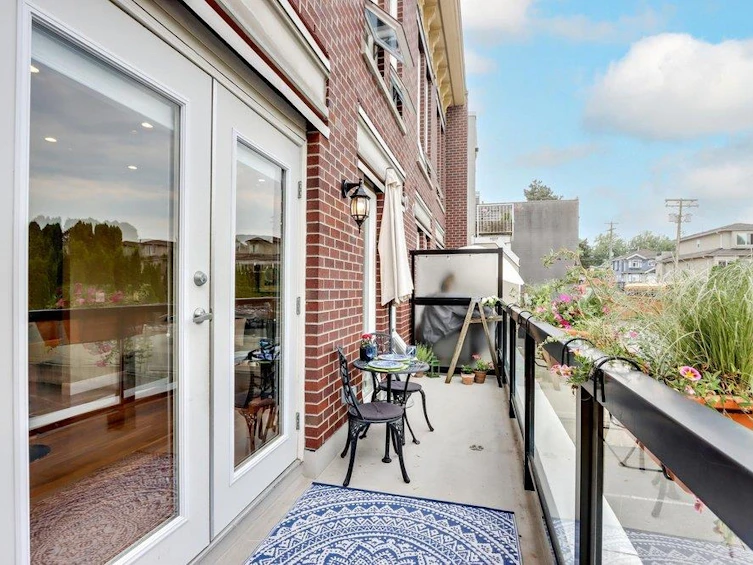202-75 N Renfrew Street, Vancouver, BC, V5K 3N6 - 11