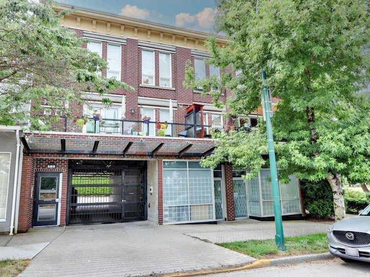 202-75 N Renfrew Street, Vancouver, BC, V5K 3N6 - 40