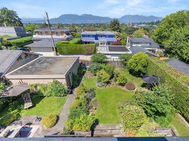 2221 West 34th Avenue, Vancouver, BC, V6M 1G5 - 32