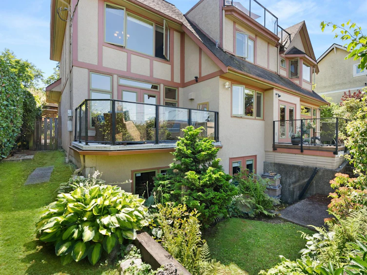 2221 West 34th Avenue, Vancouver, BC, V6M 1G5 - 34