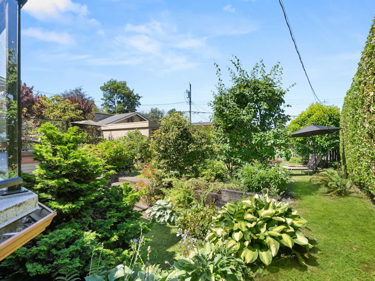 2221 West 34th Avenue, Vancouver, BC, V6M 1G5 - 37