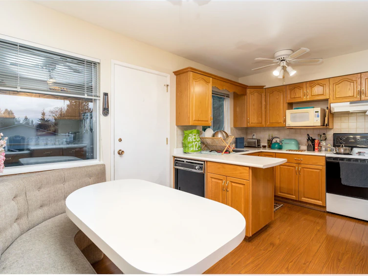 11275 Kendale Way, Delta, BC, V4C 3P8 - 6