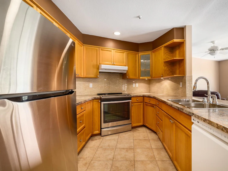 401-60 Richmond Street, New Westminster, BC, V3L 5R7 - 7
