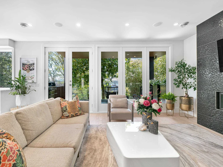 919 E 4th Street, North Vancouver, BC, V7L 1K3 - 5