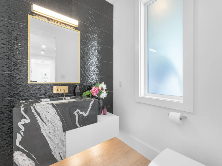 919 E 4th Street, North Vancouver, BC, V7L 1K3 - 18
