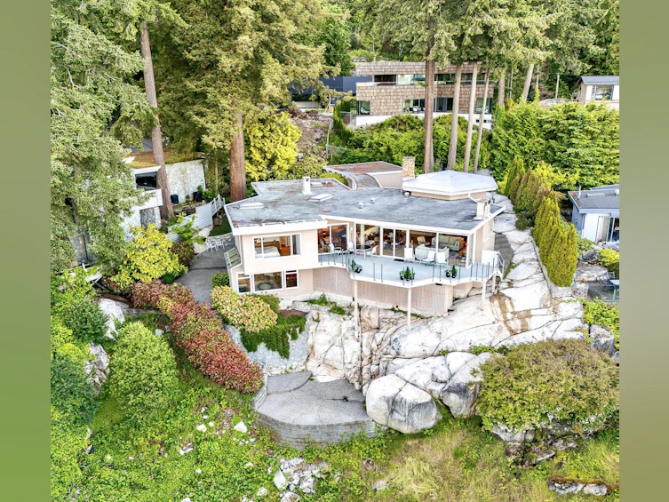 4184 Rose Crescent, West Vancouver, BC, V7V 2N8