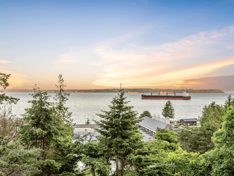 4184 Rose Crescent, West Vancouver, BC, V7V 2N8 - 2
