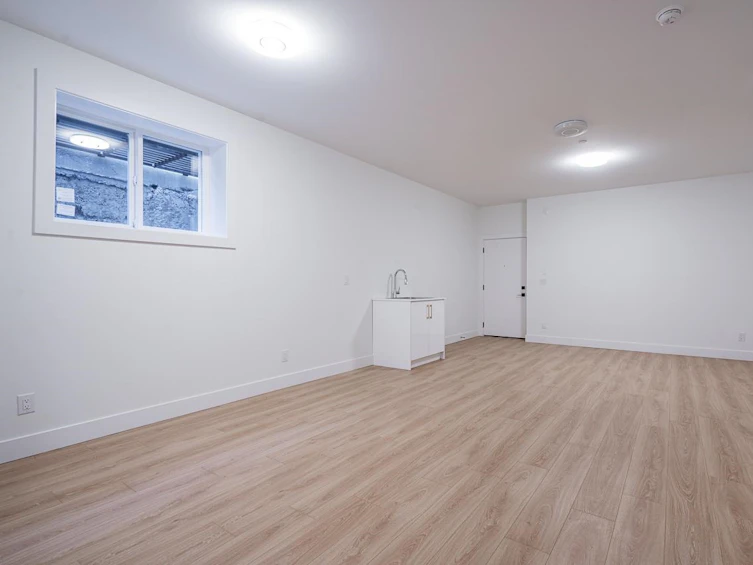 1-122 Eighth Avenue, New Westminster, BC, V3L 1X8 - 28