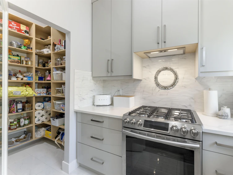 7954 Lakefield Drive, Burnaby, BC, V5E 3W8 - 8
