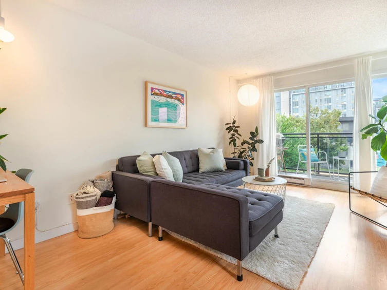 303-659 East 8th Avenue, Vancouver, BC, V5T 1T2 - 5