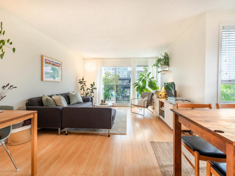 303-659 East 8th Avenue, Vancouver, BC, V5T 1T2 - 6