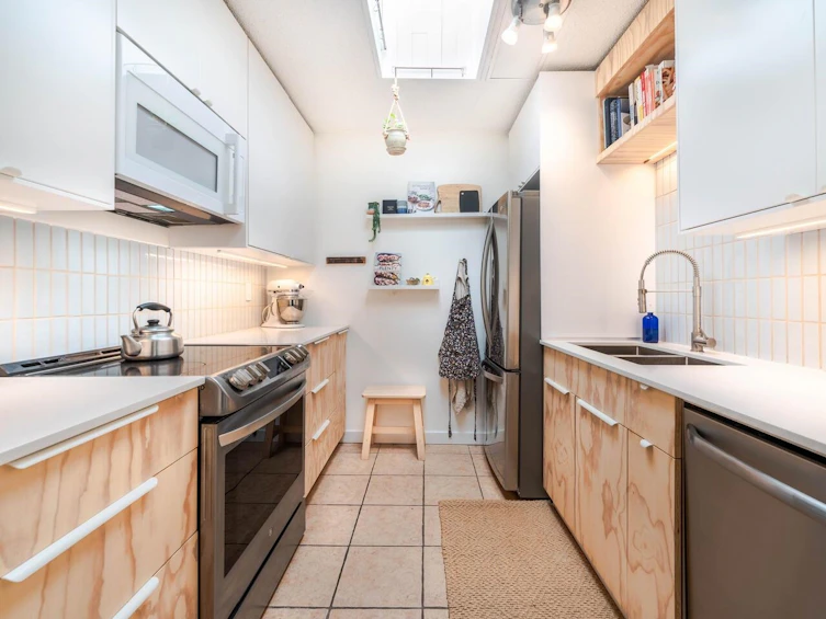 303-659 East 8th Avenue, Vancouver, BC, V5T 1T2 - 16