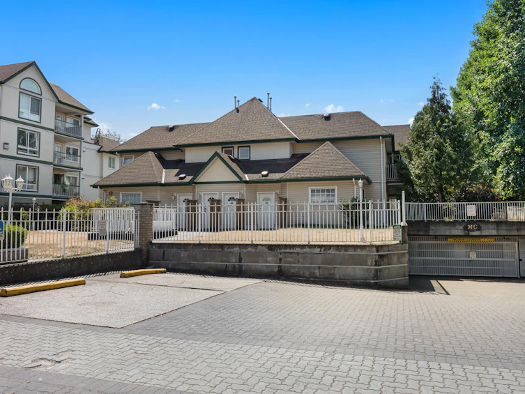 601-10082 132, Surrey, BC, V3T 5V3 - 31