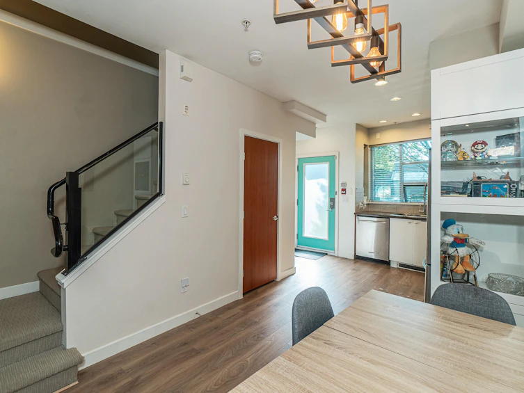 8888 Selkirk Street, Vancouver, BC, V6P 4J8 - 5