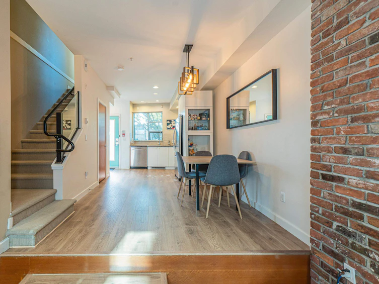 8888 Selkirk Street, Vancouver, BC, V6P 4J8 - 9