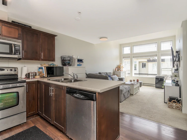 403-9422 Victor Street, Chilliwack, BC, V2P 0B8 - 3