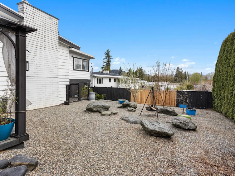34070 Alma Street, Abbotsford, BC, V2S 1G9 - 32