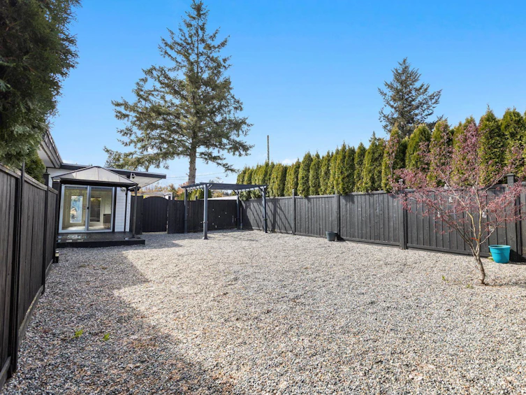34070 Alma Street, Abbotsford, BC, V2S 1G9 - 36