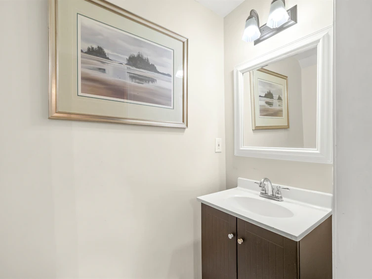 2-910 W 16th Street, North Vancouver, BC, V7P 1R3 - 14
