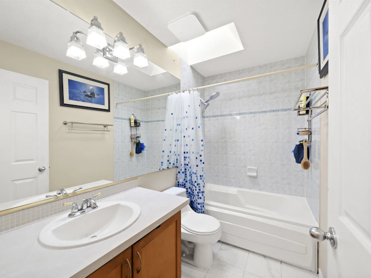 2-910 W 16th Street, North Vancouver, BC, V7P 1R3 - 18