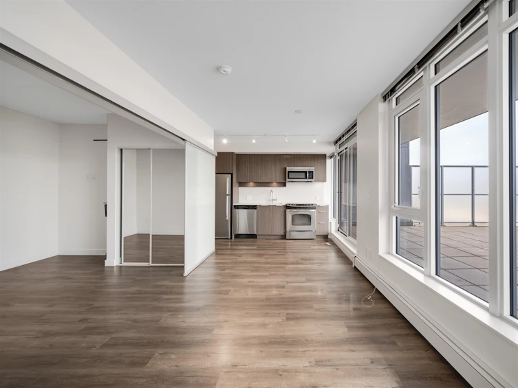 405-13308 Central, Surrey, BC, V3T 0M4 - 8