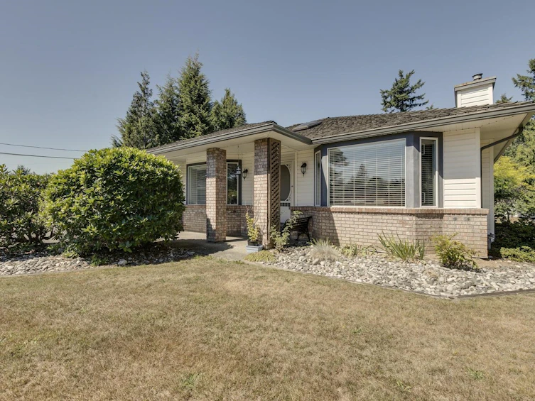34059 Laxton Avenue, Mission, BC, V2V 6B2 - 2
