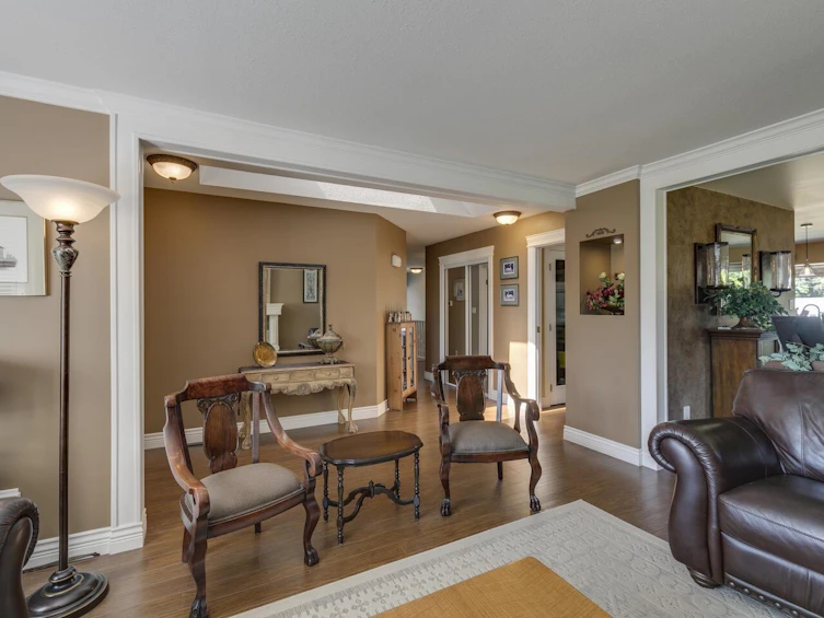 34059 Laxton Avenue, Mission, BC, V2V 6B2 - 6