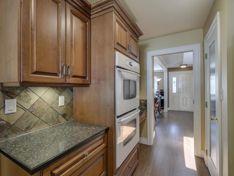 34059 Laxton Avenue, Mission, BC, V2V 6B2 - 14