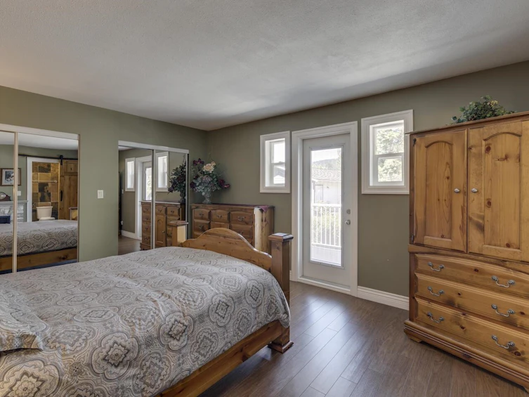 34059 Laxton Avenue, Mission, BC, V2V 6B2 - 18