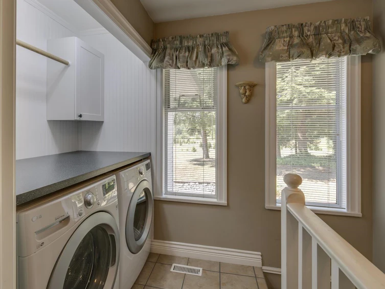34059 Laxton Avenue, Mission, BC, V2V 6B2 - 21
