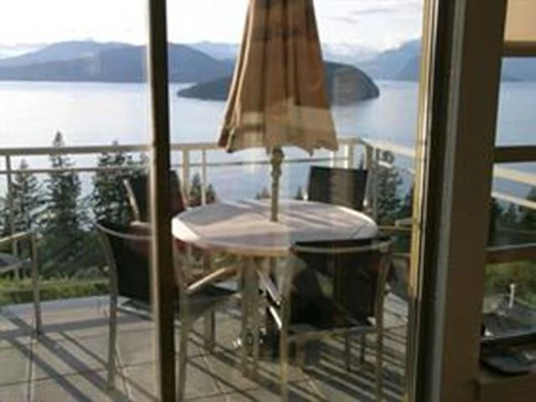 8725 Seascape Drive, West Vancouver, BC, V7W 3J7 - 11