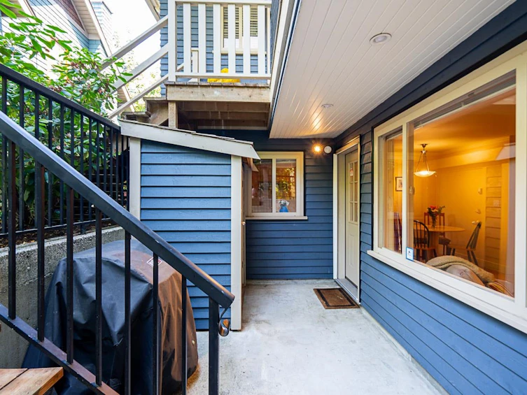 2311 W 8th Avenue, Vancouver, BC, V6K 2A8 - 6