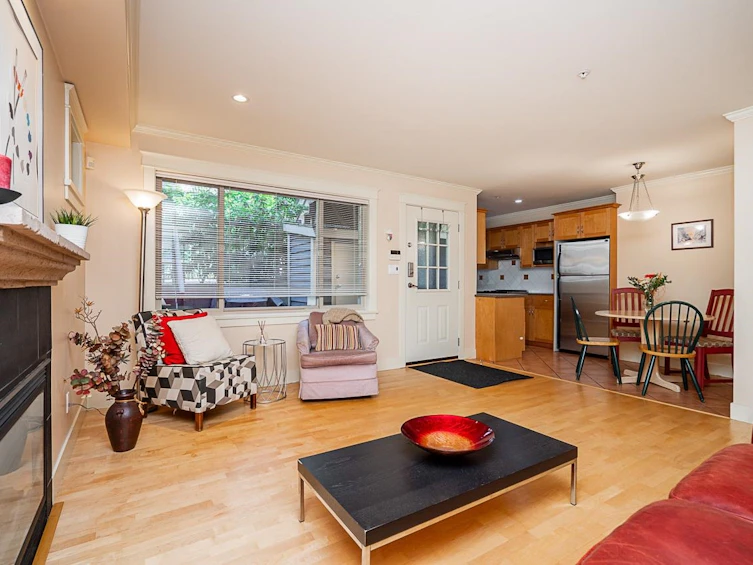 2311 W 8th Avenue, Vancouver, BC, V6K 2A8 - 9