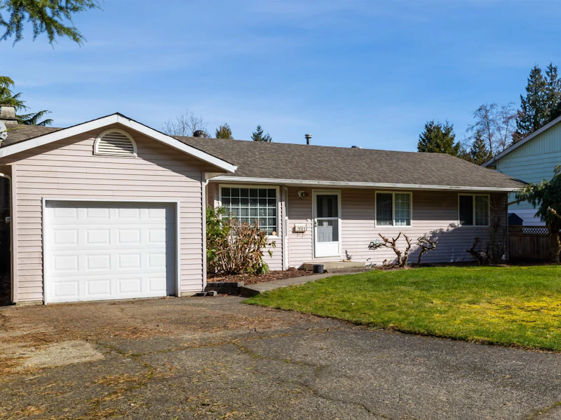 20111 49a Avenue, Langley BC V3A 3S2