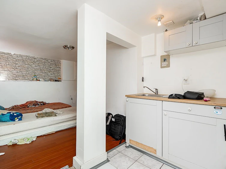 6933 Prince Edward Street, Vancouver, BC, V5X 3P2 - 18