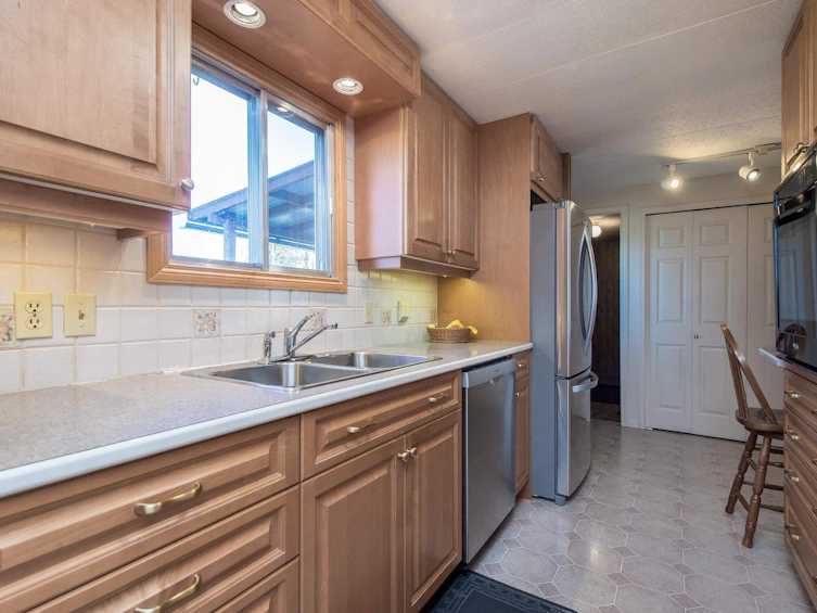 28991 Townshipline Road, Abbotsford, BC, V4X 1S2 - 9