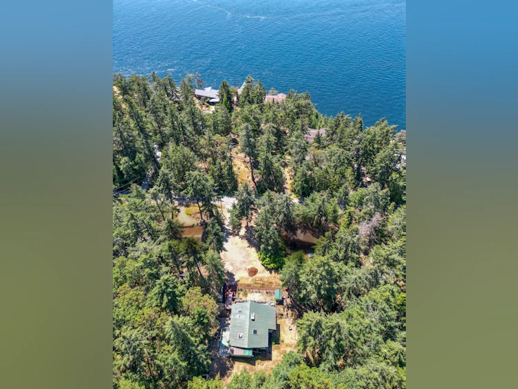 38210 Schooner Way, Pender Island, BC, V0N 2M2 - 3
