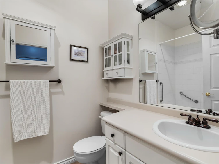 411-3172 Gladwin, Abbotsford, BC, V2T 5T3 - 23