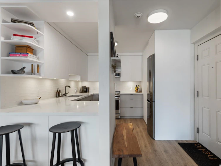 1006-1833 Frances Street, Vancouver, BC, V5L 1Z8 - 2