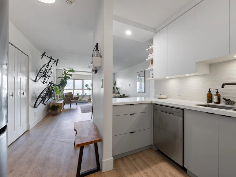 1006-1833 Frances Street, Vancouver, BC, V5L 1Z8 - 3