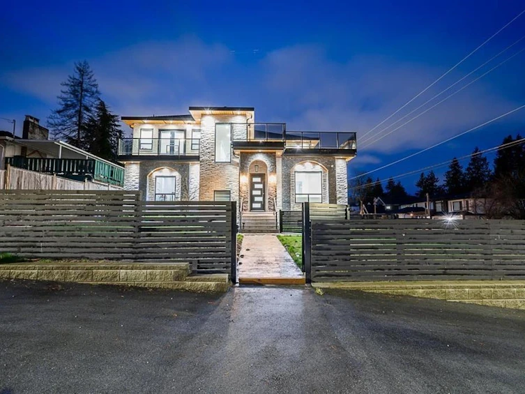 9884 121 Street, Surrey, BC, V3V 4K1 - 3