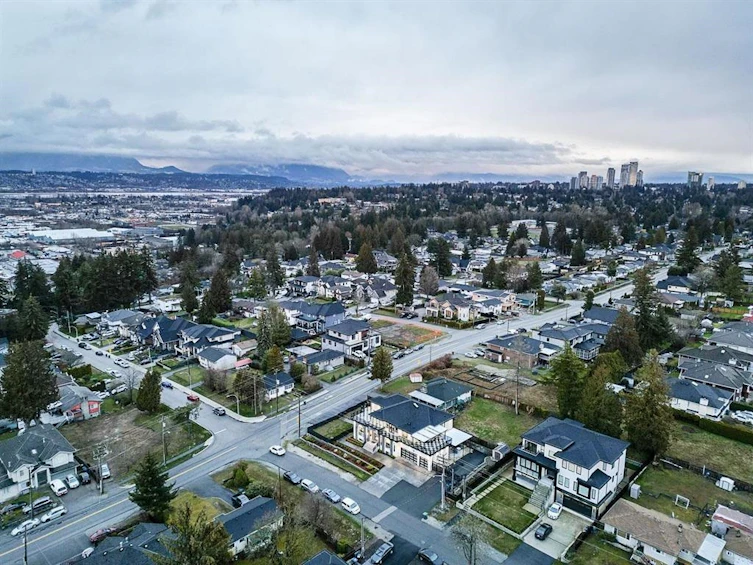 9884 121 Street, Surrey, BC, V3V 4K1 - 33